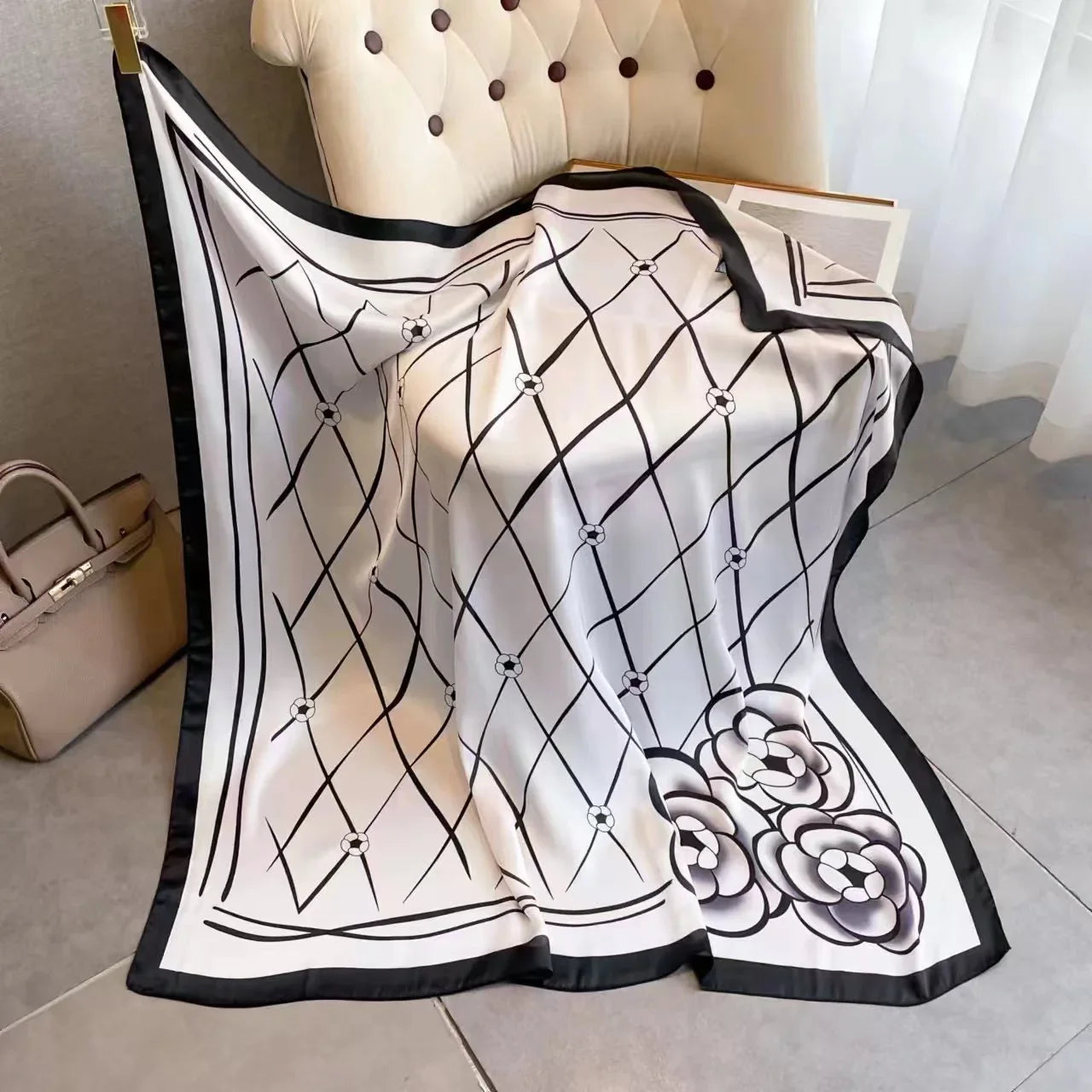 Luxury Horse Print Square Scarf Vintage Imitation Silk Shawl Scarf Women Windproof Outdoor Head Wrap 110*110cm