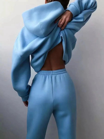 Women's two-piece fleece tracksuit set in blue