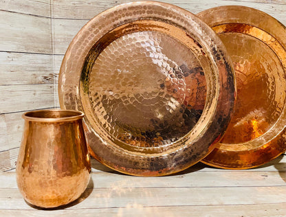 2 Mexican Copper Charger Plates with 2 Copper Cups 2 Platos de Cobre Mexicano con 2 Vasos de Cobre