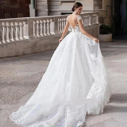 Luxurious White Wedding Bridal Dress Modern A-Line V-Neck with Sexy Flower Lace Embroidery Lace-Up Back Design