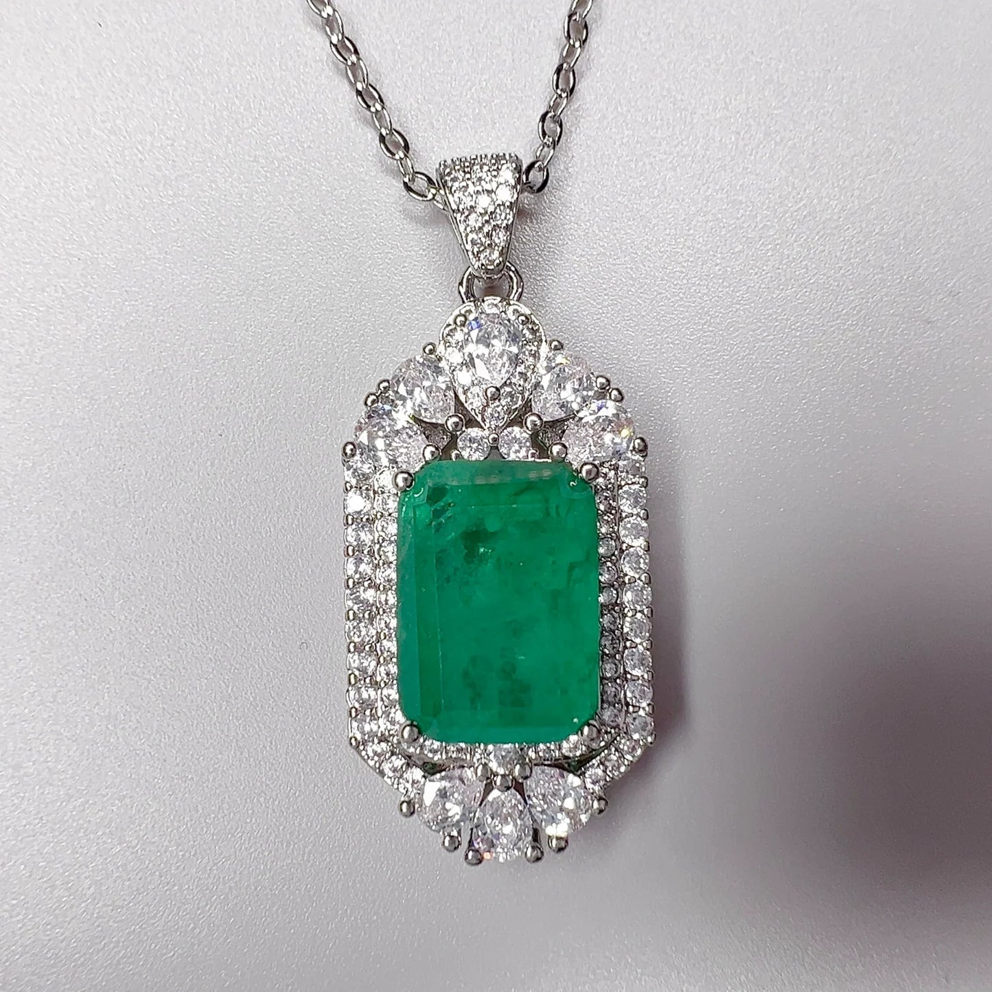 New Hot Cotton Women's Full Diamond Emerald Pendant