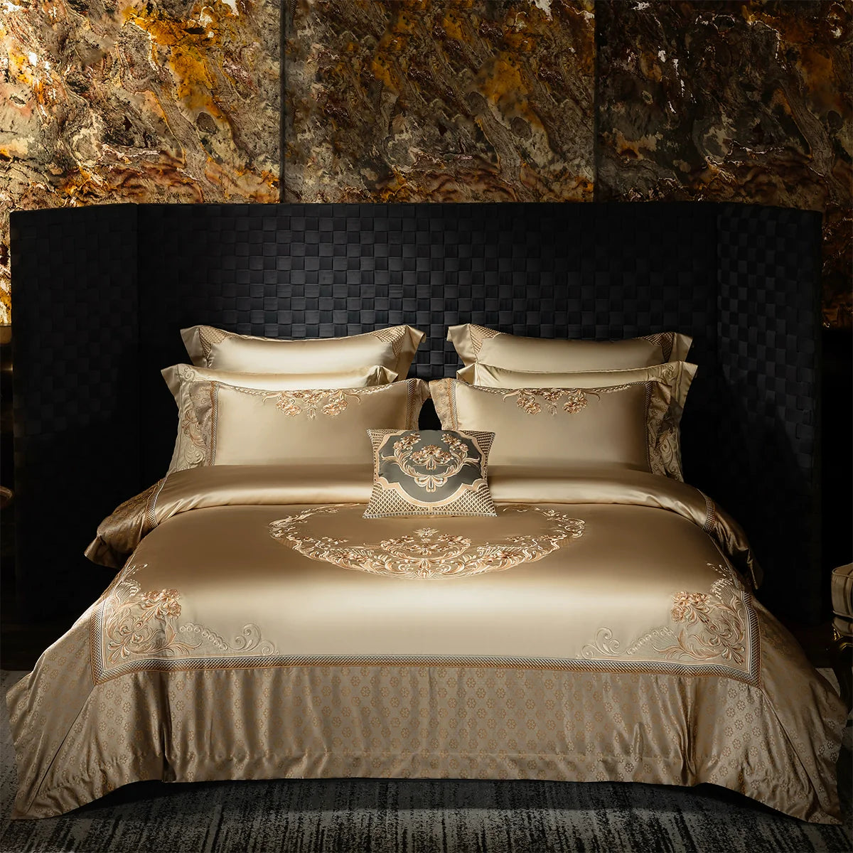 European Luxury Pure Cotton Satin Embroidery Bedding 4-10 Piece Set