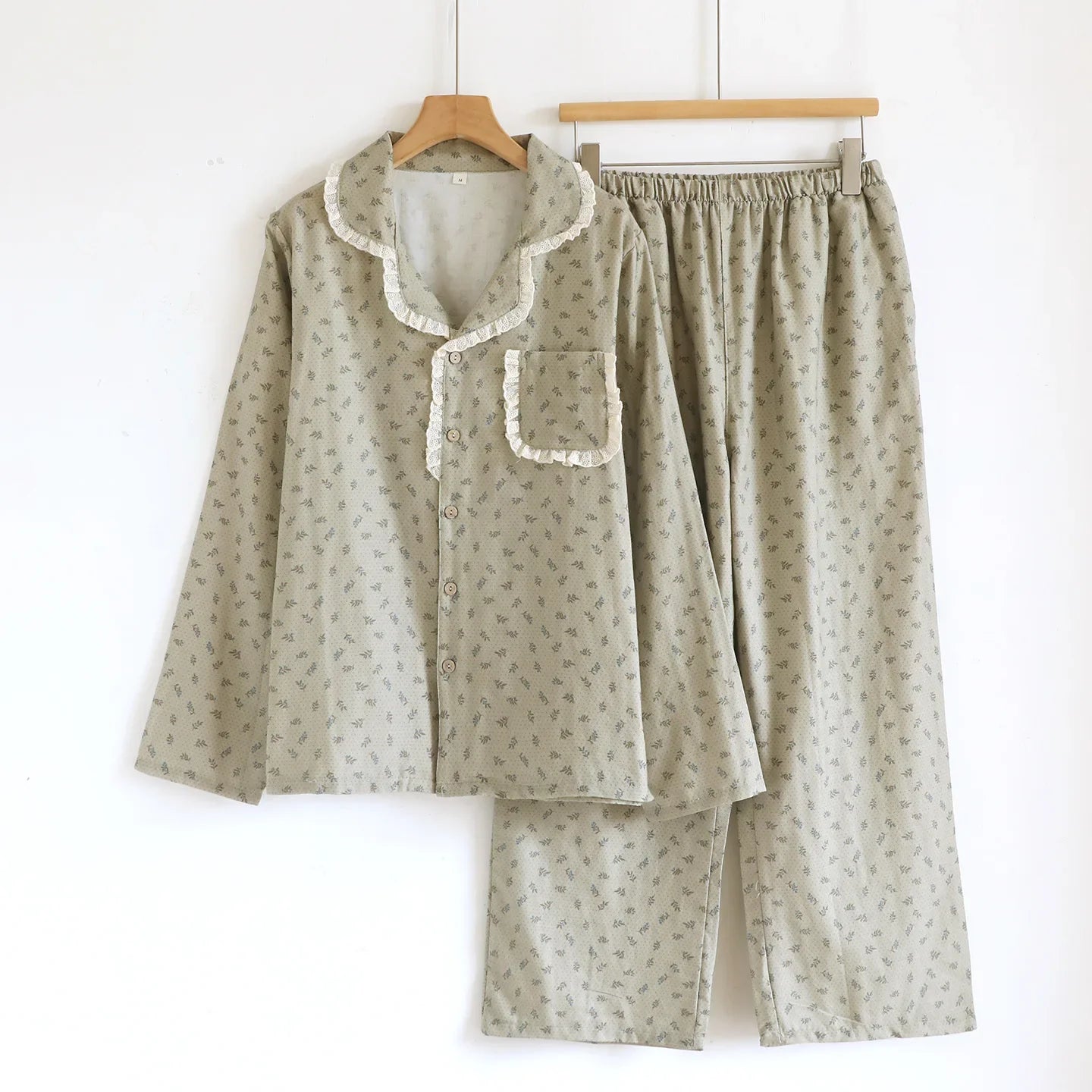 Autumn Spring Light Floral Printed Loose Comfortable Plus Size Sleepwear Women