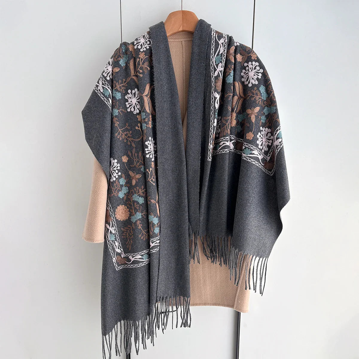 Many Colors Floral Warm Scarf For Women 70*210cm Luxury Faux Cashmere Shawl Winter Thick Pashmina Tassels Poncho Elegant Wrap