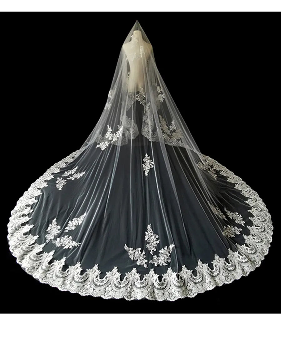 Long Wedding Bridal Veils Lace Appliques Cathedral Veil with Comb 5m 4m 3m