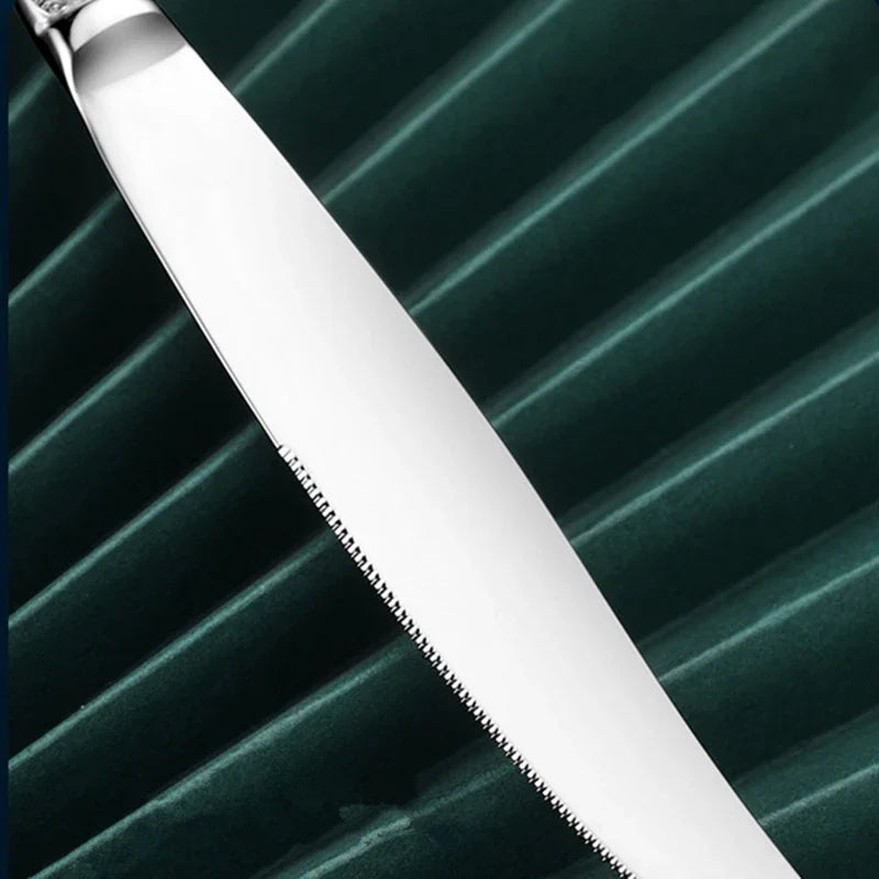 Luxury Gold Cutlery Set Vintage Dinnerware Set 18/10 Stainless Steel Silver Flatware Knife Fork and Spoon