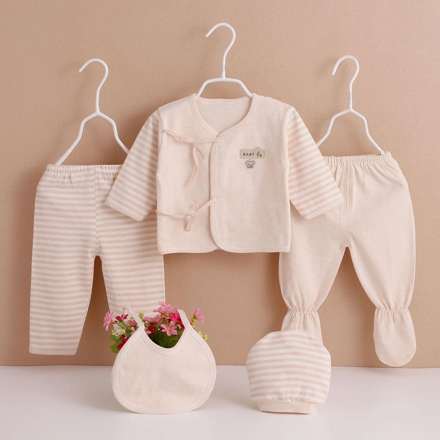 Girl or Boy Baby Cotton Clothes Cartoon Print 5Piece Sets