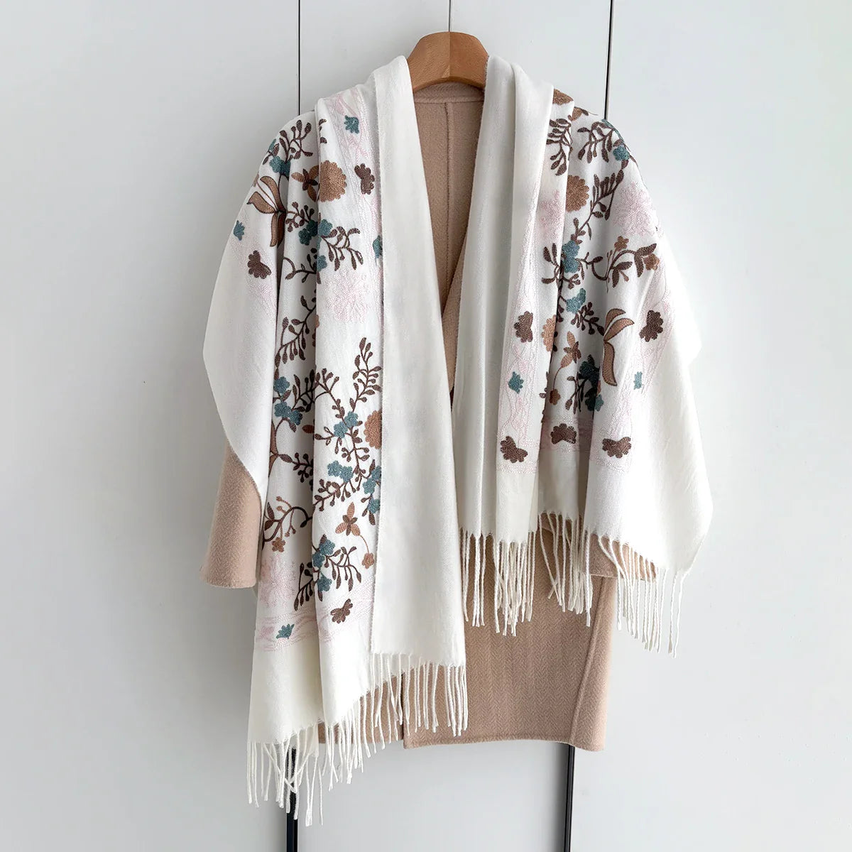 Many Colors Floral Warm Scarf For Women 70*210cm Luxury Faux Cashmere Shawl Winter Thick Pashmina Tassels Poncho Elegant Wrap
