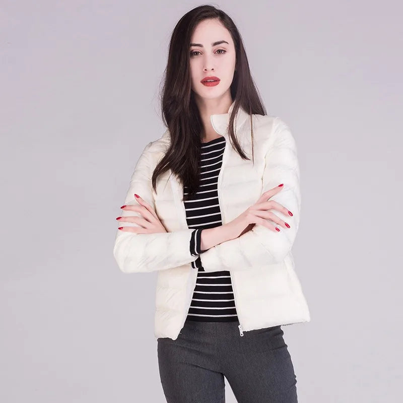 Women Ultra Lightweight Packable Travel All Season Puffer Coats Slim Fit