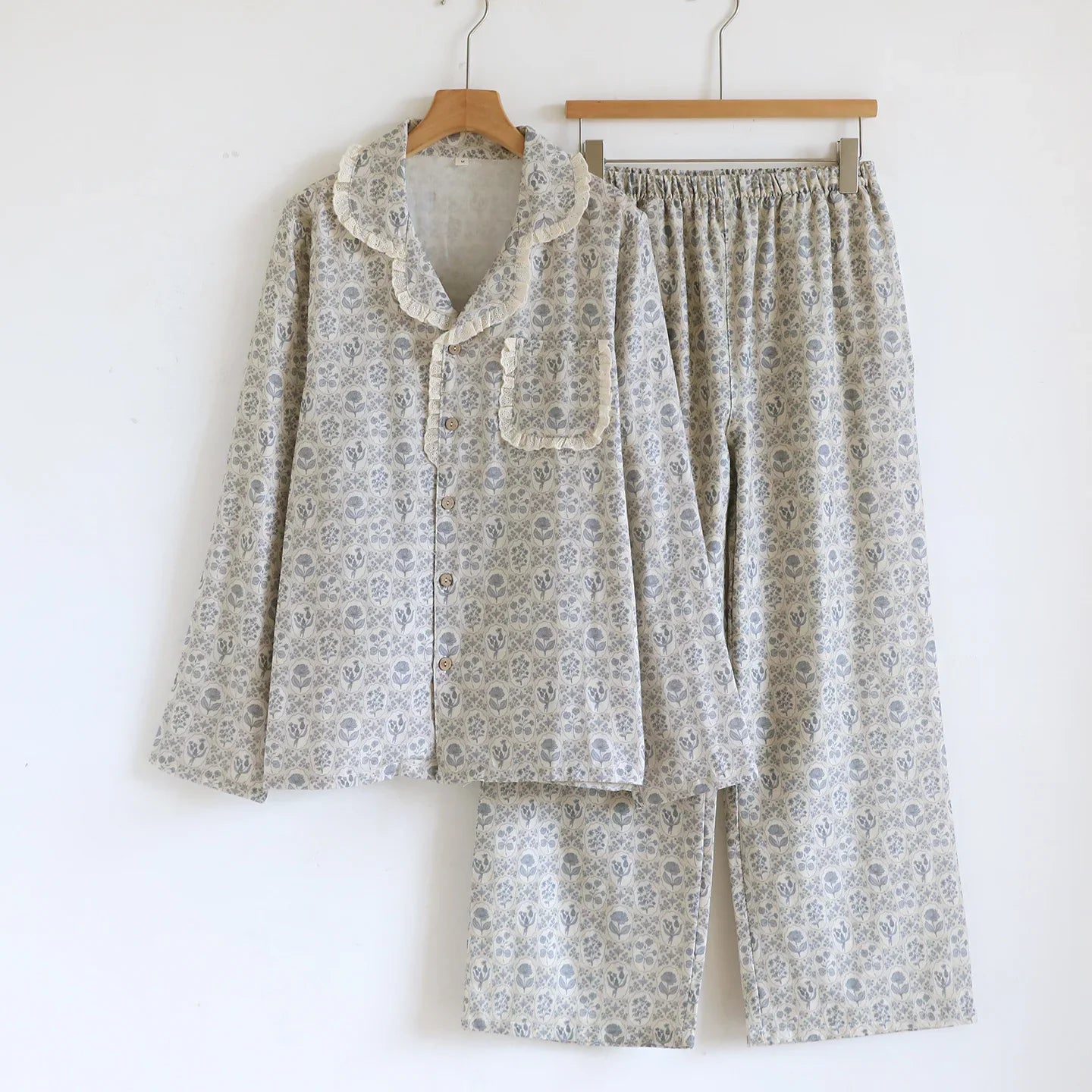 Autumn Spring Light Floral Printed Loose Comfortable Plus Size Sleepwear Women