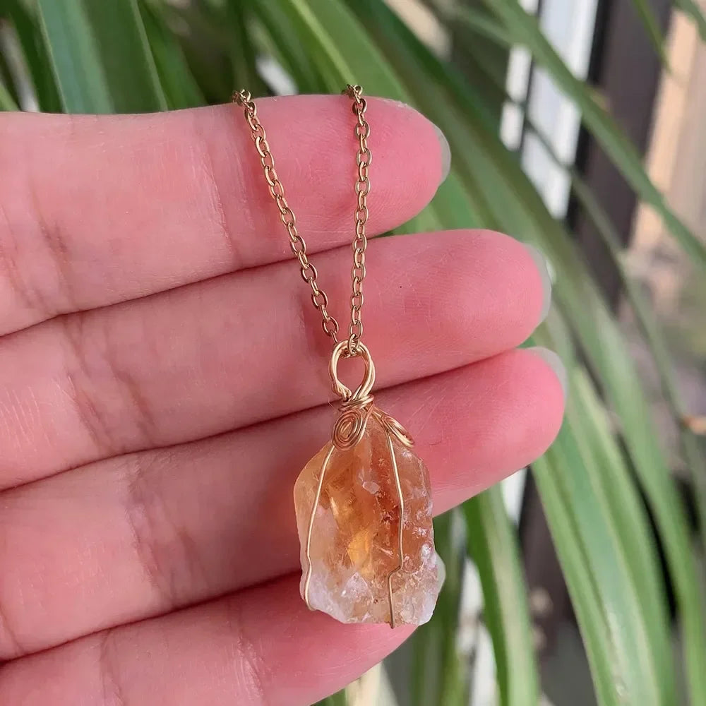 Natural Stone Pendant Necklace Small Rock Quartz Pendulum Amethysts Citrines Fluorite Pink Crystal Necklace for Women Healing