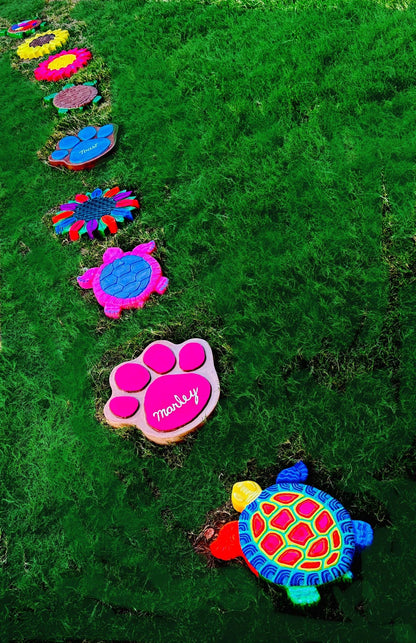 2x Bundle Garden Turtle Stepping Stones Garden Pathway Stepping Stone Outdoor Yard Decoration Cement Paver Lawn and Patio Ornament Bundle