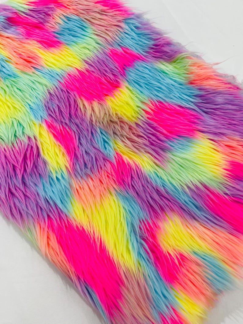 Shaggy Vegan Faux Fur 58" Wide | New Creation Fabric & Foam Inc.