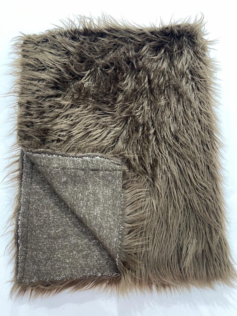 Shaggy Vegan Faux Fur 58" Wide | New Creation Fabric & Foam Inc.