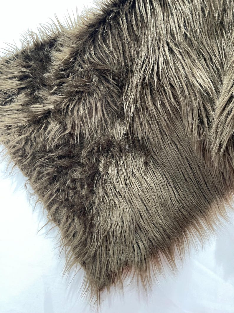 Shaggy Vegan Faux Fur 58" Wide | New Creation Fabric & Foam Inc.