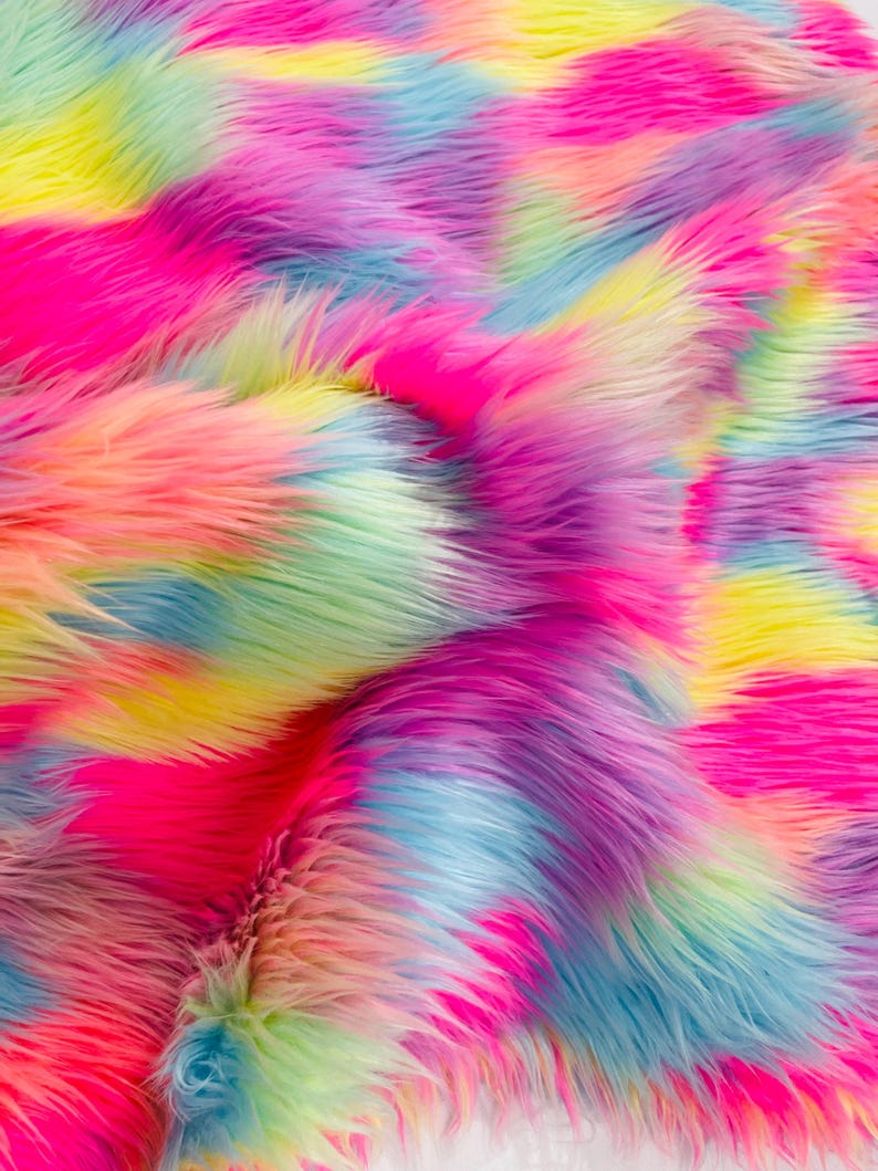 Shaggy Vegan Faux Fur 58" Wide | New Creation Fabric & Foam Inc.