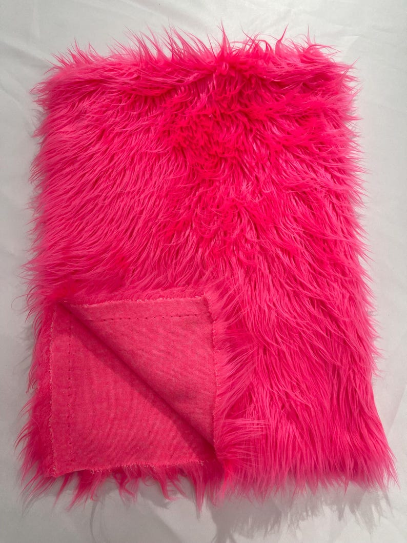 Shaggy Vegan Faux Fur 58" Wide | New Creation Fabric & Foam Inc.
