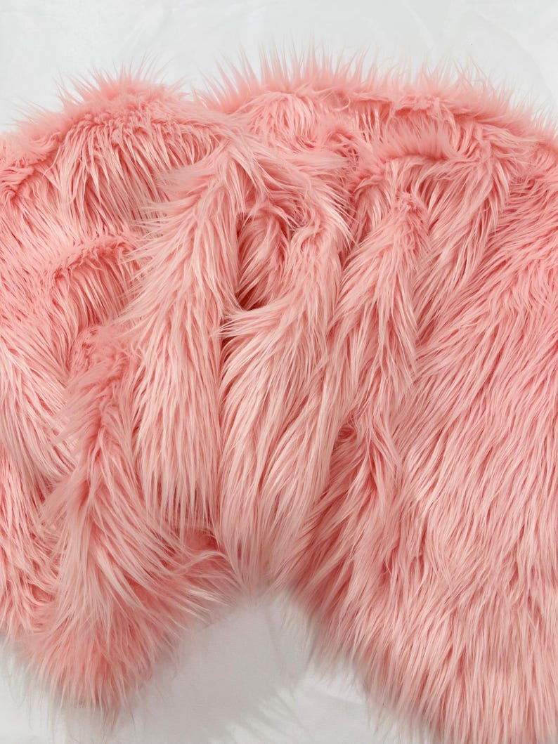 Shaggy Vegan Faux Fur 58" Wide | New Creation Fabric & Foam Inc.